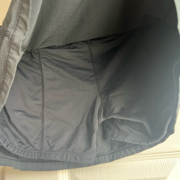 Lululemon rare black skirt size 6 - Picture 10 of 12
